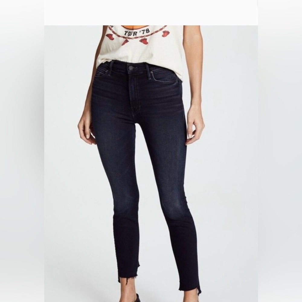 MOTHER Denim Stunner Zip Two Step Fray
Size 26